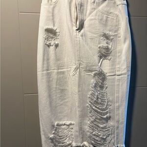 AKIRA Distressed Cream Pencil Skirt
